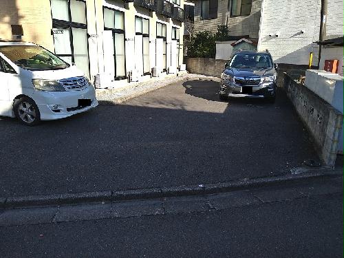 駐車場　3台管理