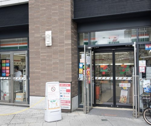 コンビニ　セブンイレブン 中目黒アトラスタワー店（コンビニ）まで892m
