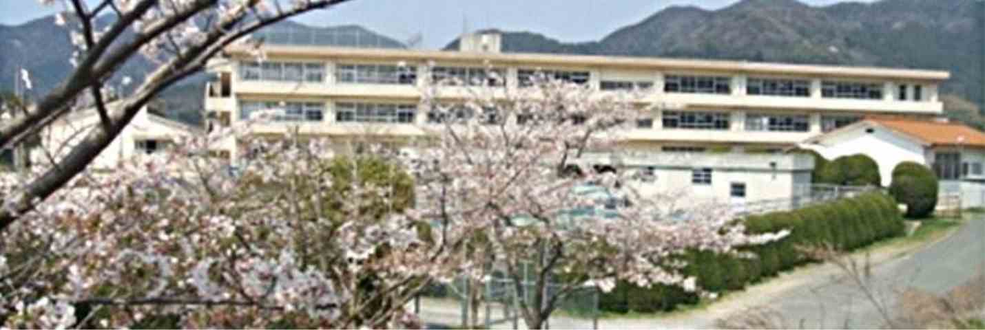 小学校　赤間西小学校（小学校）まで696m