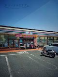 コンビニ　セブン－イレブン　豊橋草間町店（コンビニ）まで282m