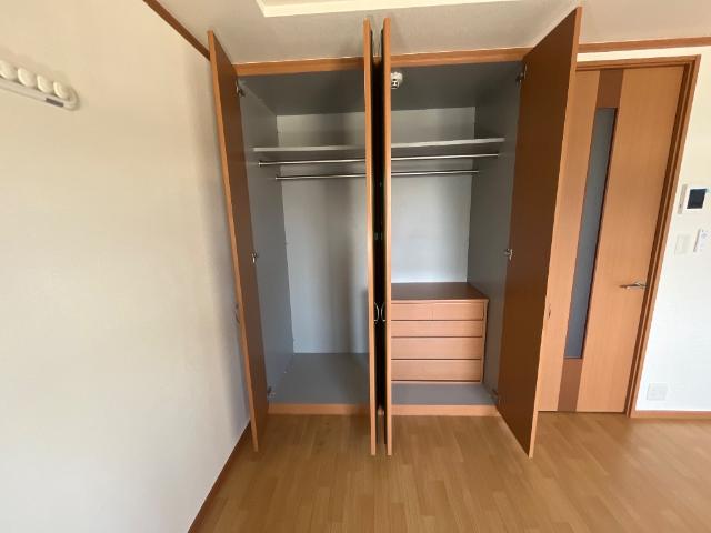 収納　クローゼット