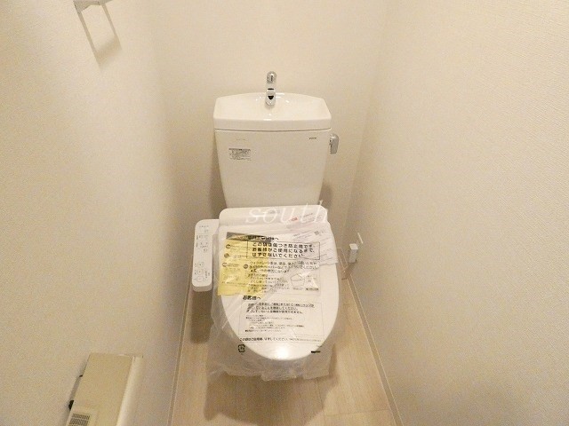 トイレ　ウォシュレット付きのトイレ