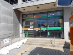 銀行　ゆうちょ銀行さいたま支店（銀行）まで739m