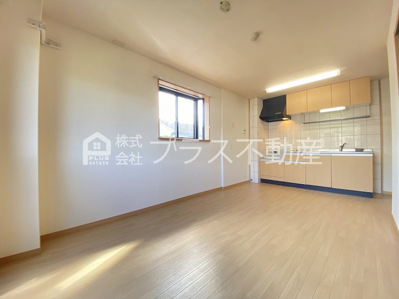 居室・リビング　同一建物別室（反転）