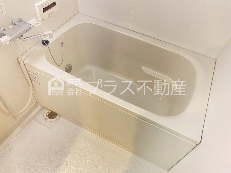バス・シャワールーム　同一建物別室（反転）