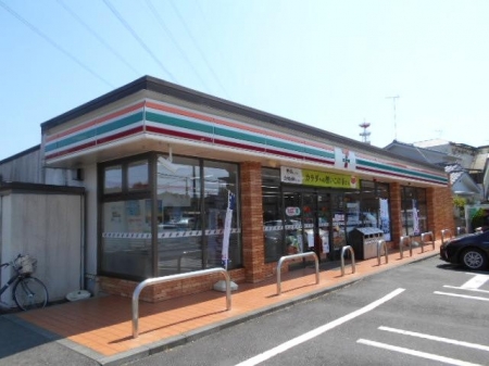 コンビニ　セブンイレブン 東大和向原4丁目店（コンビニ）まで128m