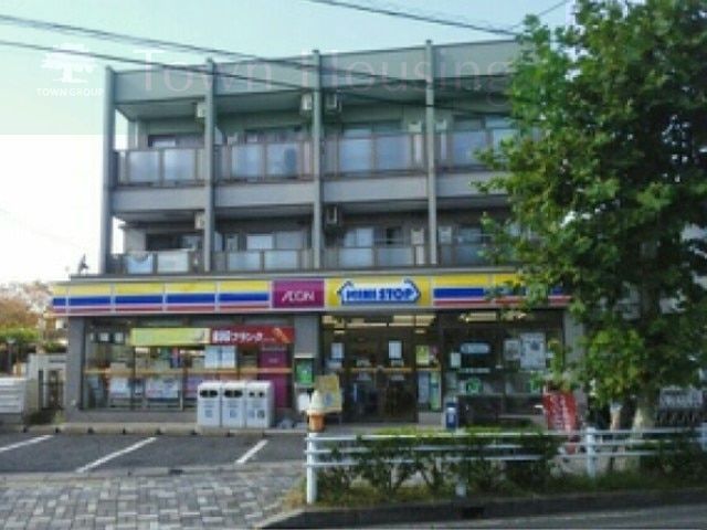 コンビニ　ミニストップ堀江4丁目店（コンビニ）まで440m