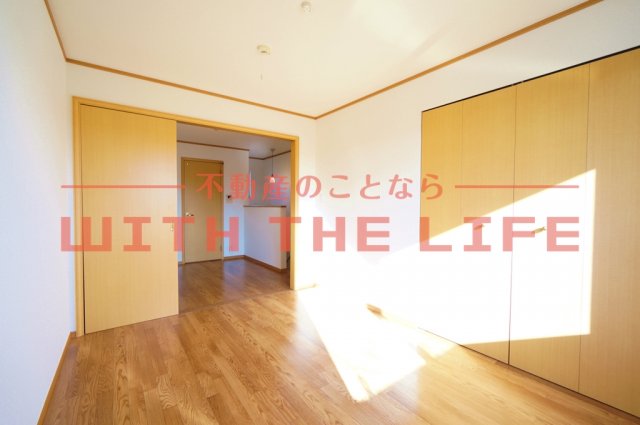 居室・リビング　ゆったり過ごせる居間です