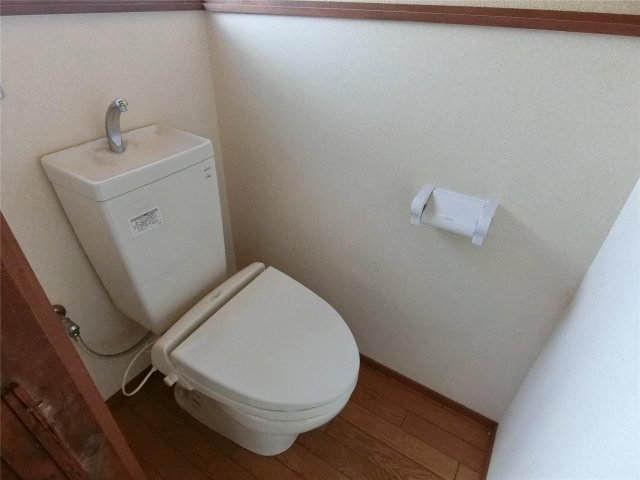 トイレ　お掃除がしやすい洋式トイレ♪