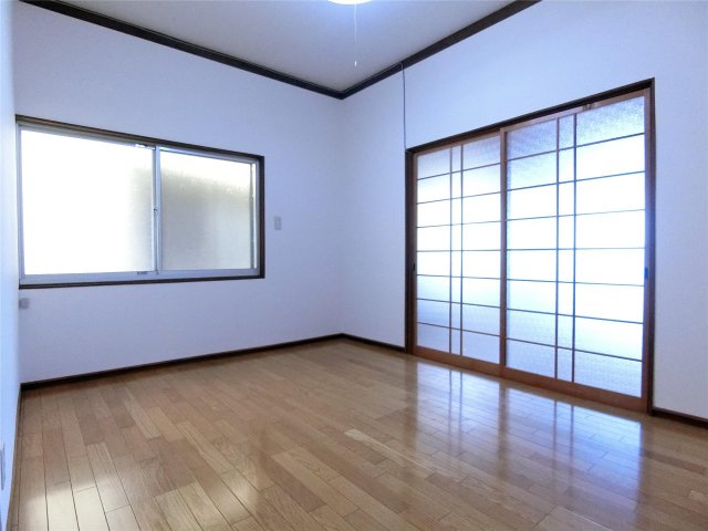 居室・リビング　家具の配置もしやすい洋室6.5帖♪