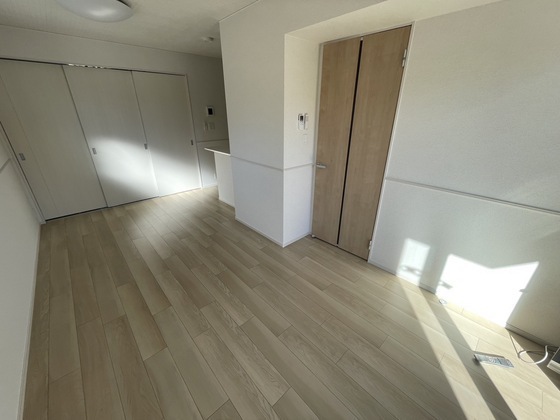 居室・リビング　※別部屋の写真です