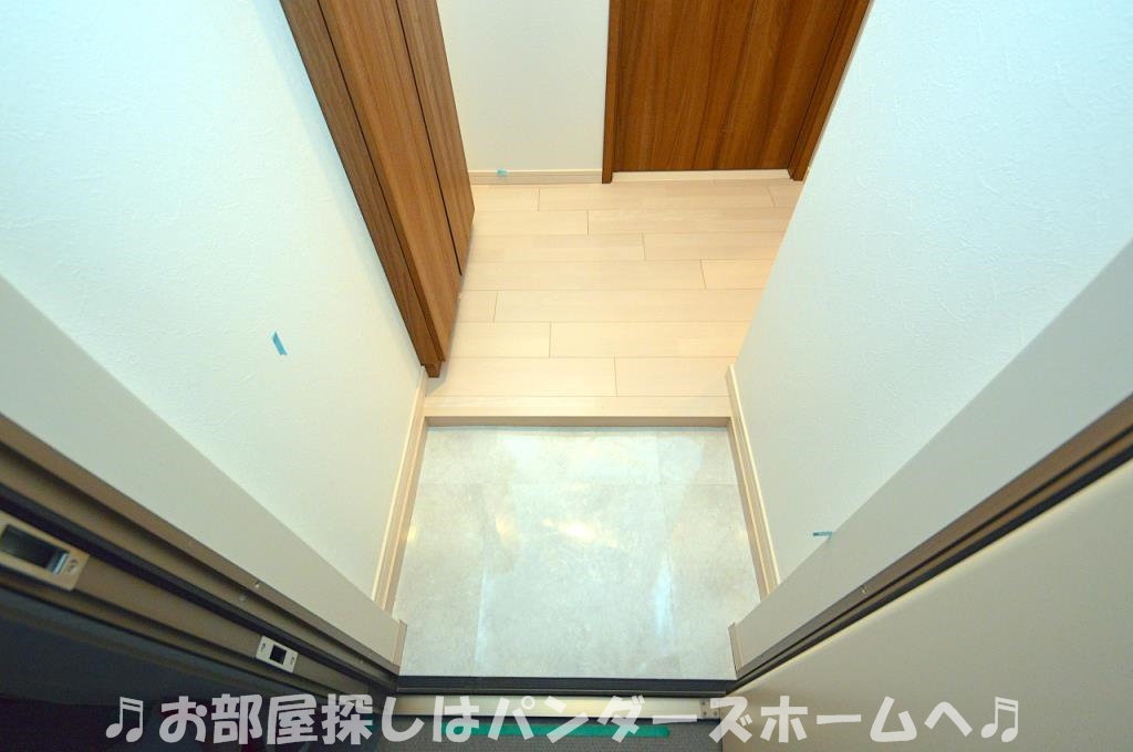 Lunaria宮之阪の玄関写真
