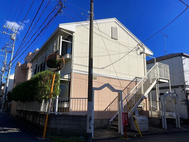建物外観　お電話でお問い合わせを頂くとスムーズです♪