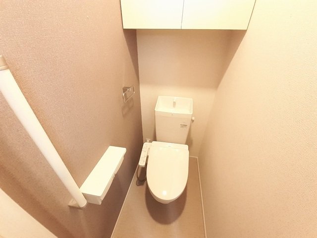 トイレ　清潔感のあるトイレです