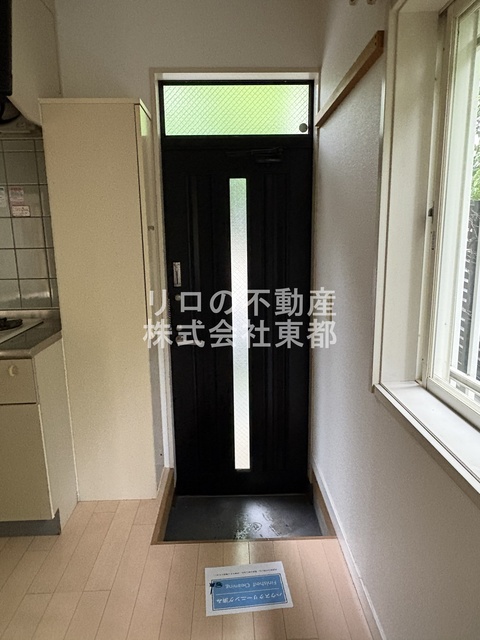 玄関　自然光が入る玄関です♪