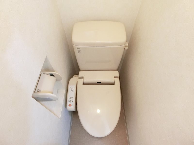 トイレ　トイレ　温水洗浄便座付