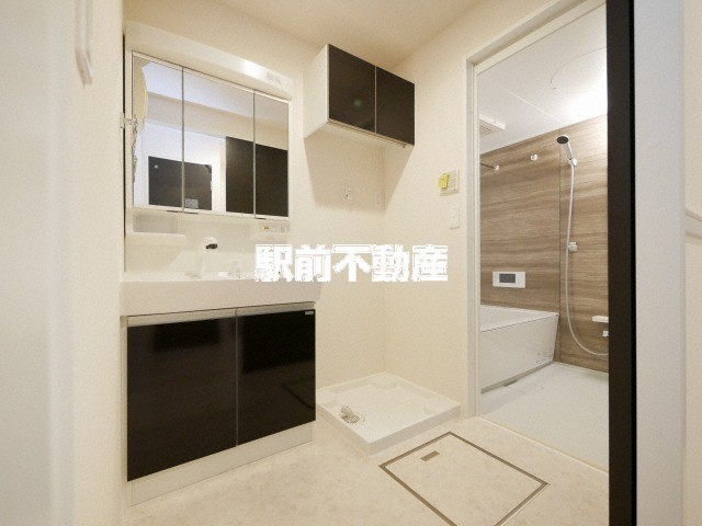 洗面設備　※別部屋流用　間取り反転