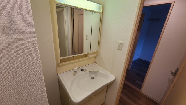 洗面設備　別部屋参照写真☆神戸市垂水区　リアルテ霞ヶ丘　賃貸☆