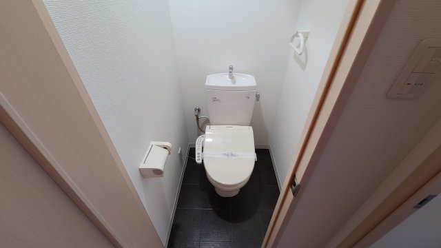トイレ　別部屋参照写真☆神戸市垂水区　リアルテ霞ヶ丘　賃貸☆