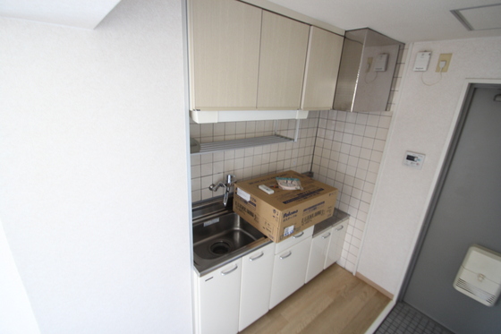 キッチン　※別部屋の写真です