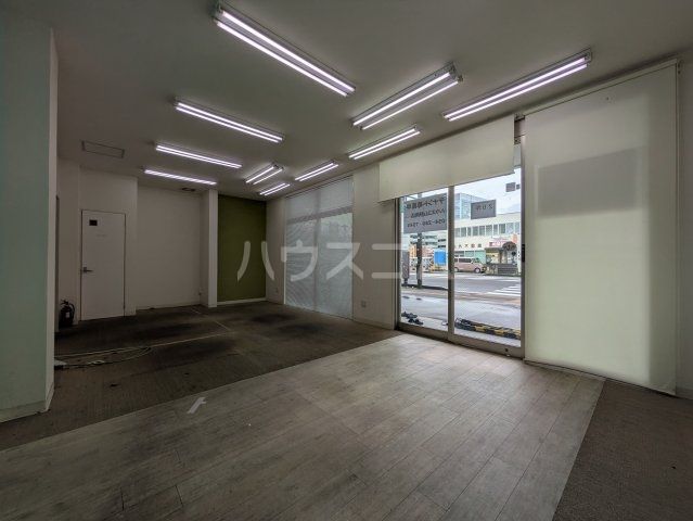 森下様貸店舗の居間写真