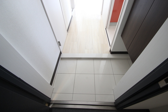 玄関　※他の部屋の写真です。
