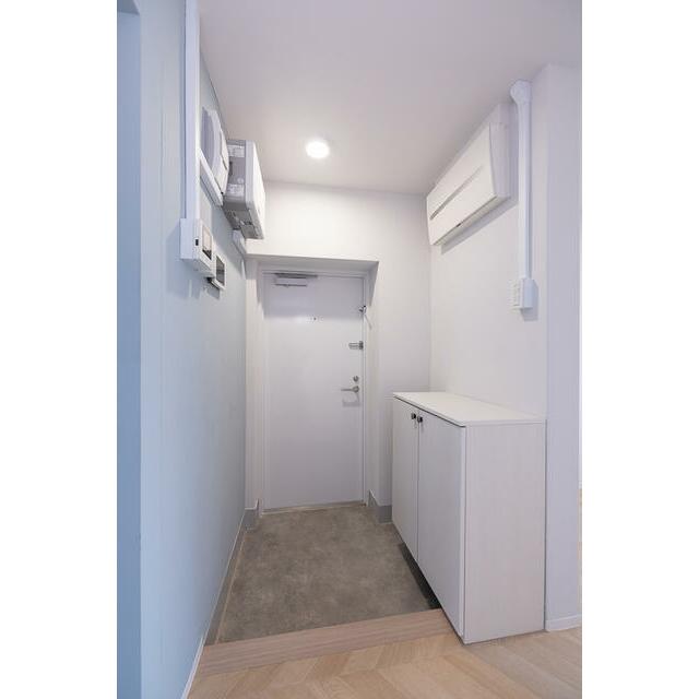 玄関　※写真は同タイプ住戸です。