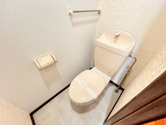 トイレ　※別部屋の写真です