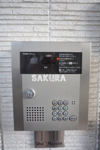 セキュリティ　女性の方でも安心のモニター付きオートロック♪