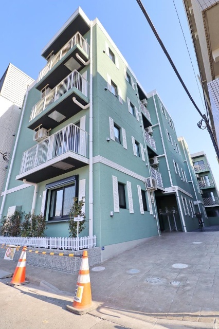 建物外観　オートロック付きです