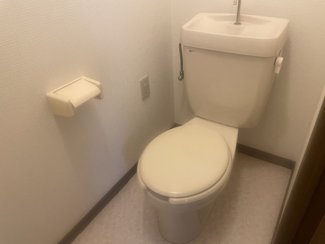 トイレ　現況優先。同タイプのお部屋です。