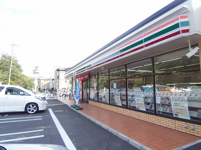 コンビニ　セブンイレブン 川口柳崎4丁目店（コンビニ）まで241m