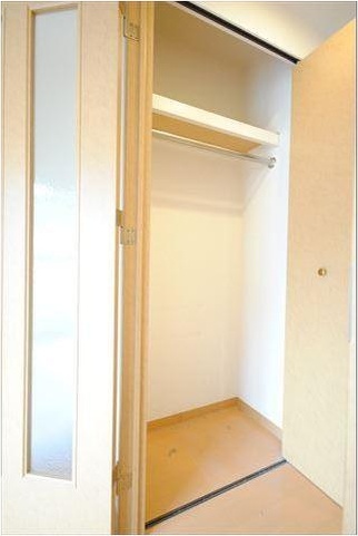 収納　同物件別部屋写真