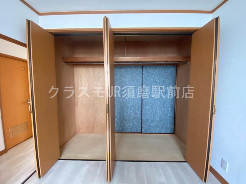 収納　天袋つきの収納