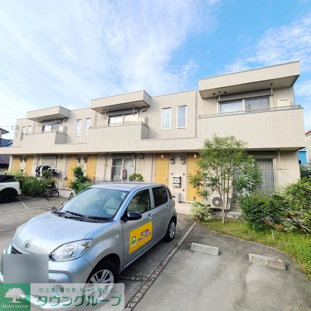 建物外観　駐車場