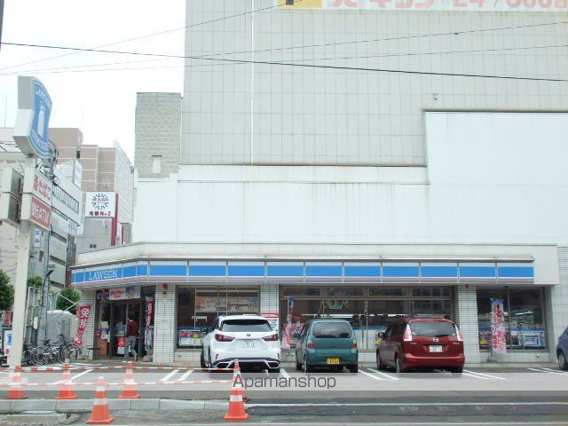 コンビニ　ローソン（コンビニ）まで119m