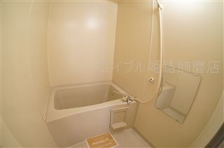 バス・シャワールーム　写真は反転のお部屋です