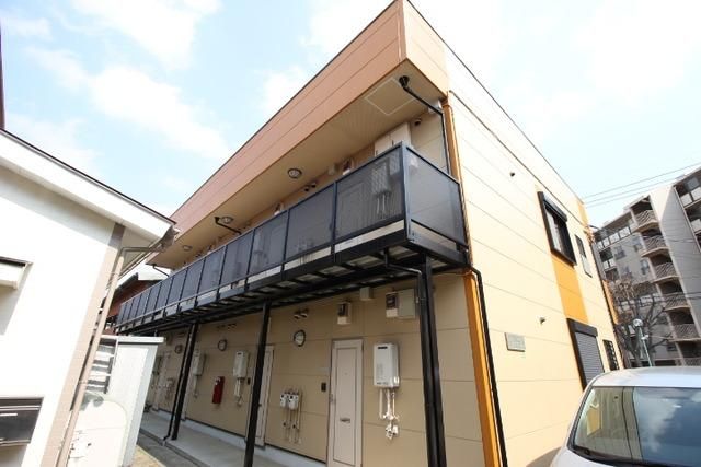 建物外観　閑静な住宅街
