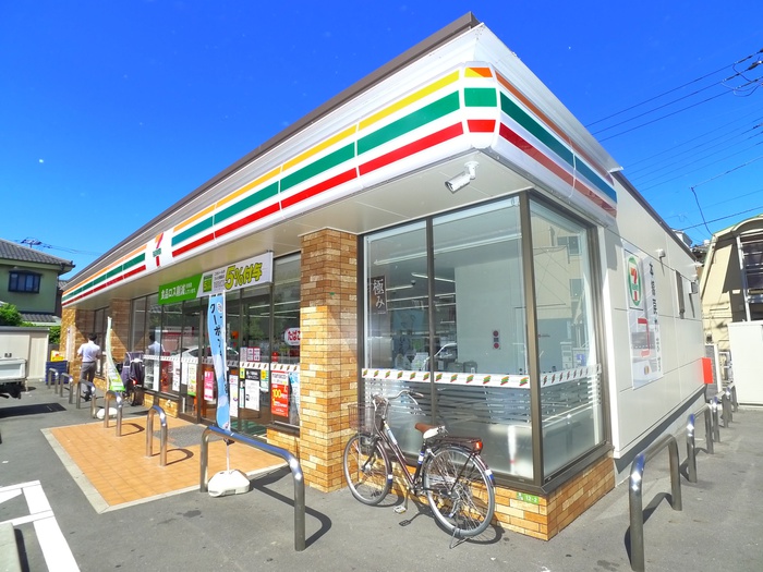 コンビニ　セブンイレブン（コンビニ）まで85m