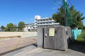 小学校　御国野小学校（小学校）まで517m