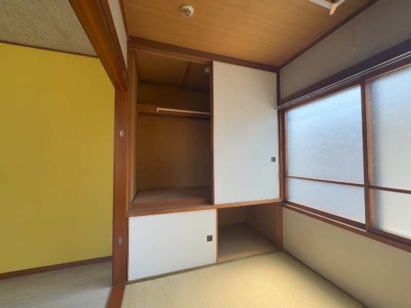 収納　寝室の収納です。部屋がすっきり片付きます。