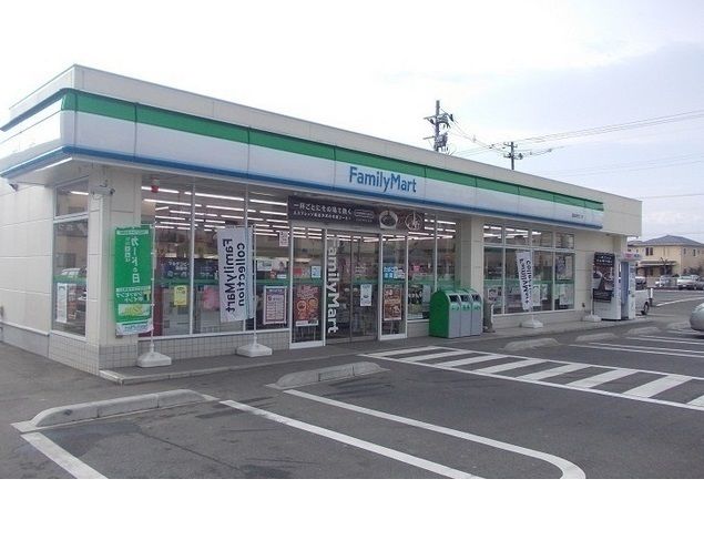 コンビニ　ファミリーマート福島西口店（コンビニ）まで400m