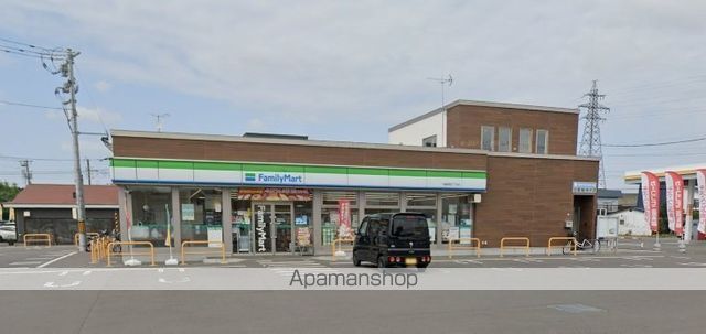 コンビニ　ファミリーマート（コンビニ）まで2837m
