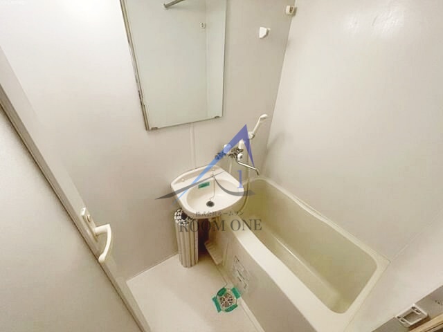 バス・シャワールーム　お風呂です。