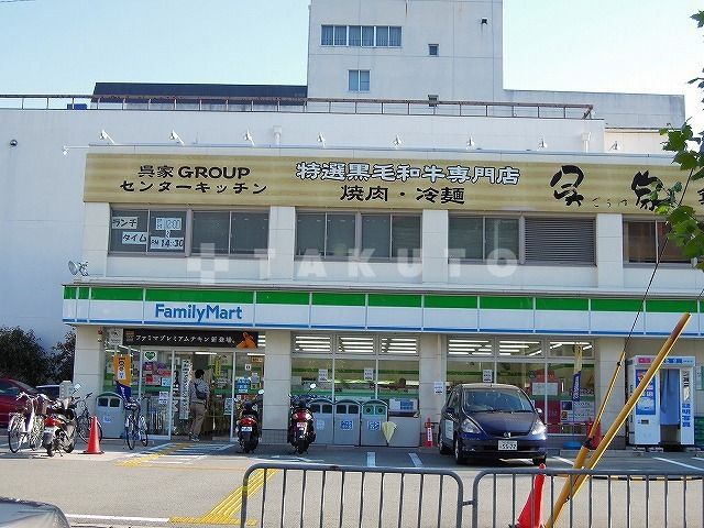 コンビニ　ファミリーマート 箕面船場店（コンビニ）まで439m