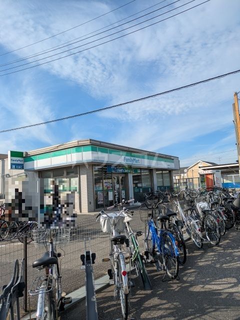 コンビニ　ファミリーマート 梅郷駅前店（コンビニ）まで361m