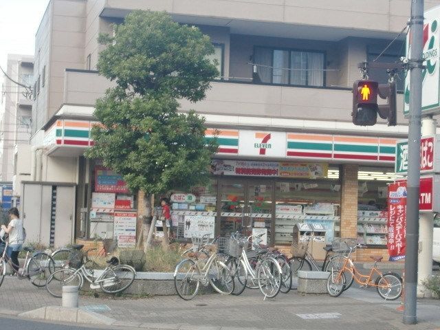 コンビニ　セブンイレブン（コンビニ）まで192m