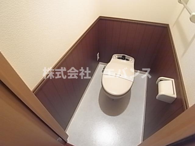 トイレ　トイレもきれいです