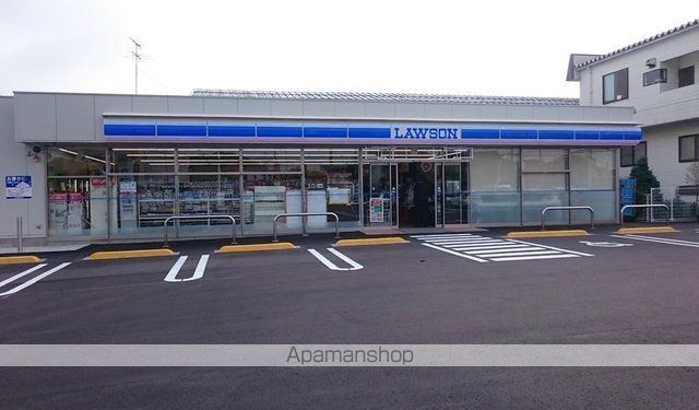 コンビニ　ローソン（コンビニ）まで900m