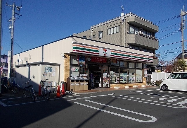 コンビニ　セブンイレブン飯田岡店（コンビニ）まで350m